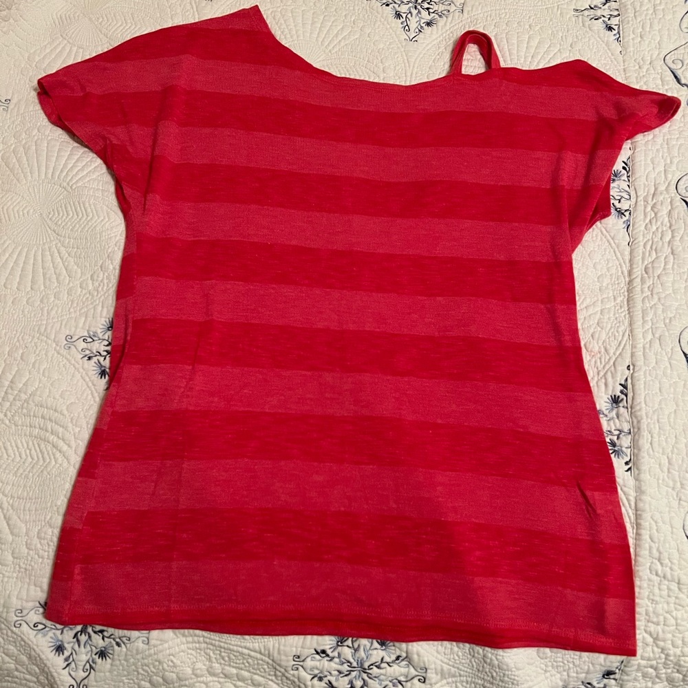 Kaileigh- red striped one shoulder shirt